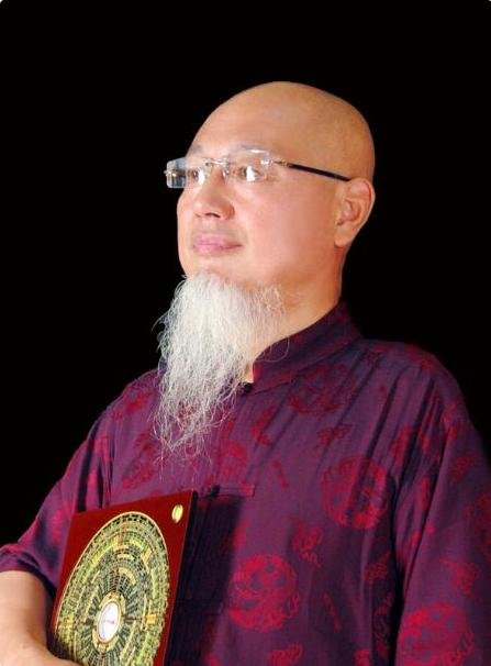 李怡江