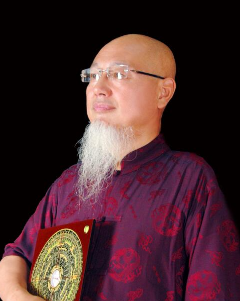 李怡江