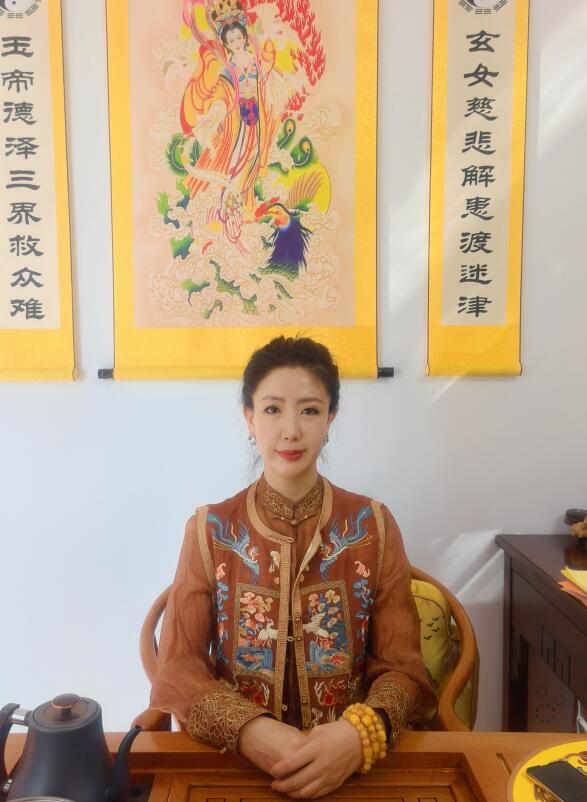 张凤琴