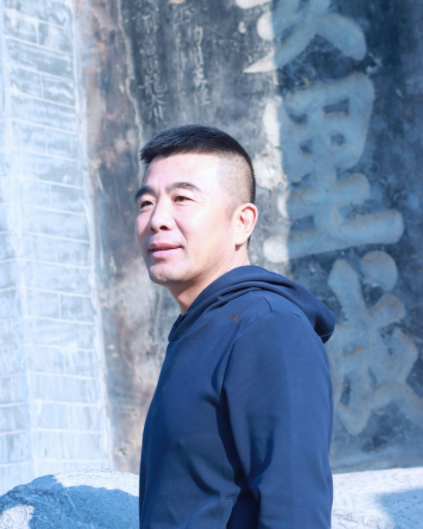 窦辉灵