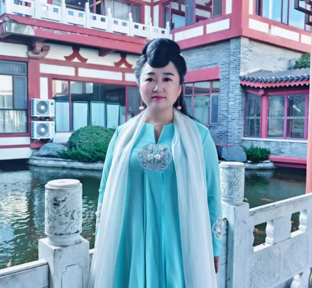 方颖老师 方颖老师