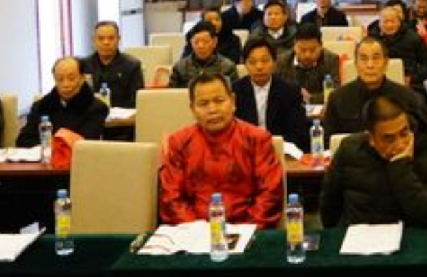 陈蔚明 陈蔚明
