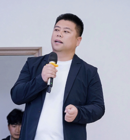 魏福泉