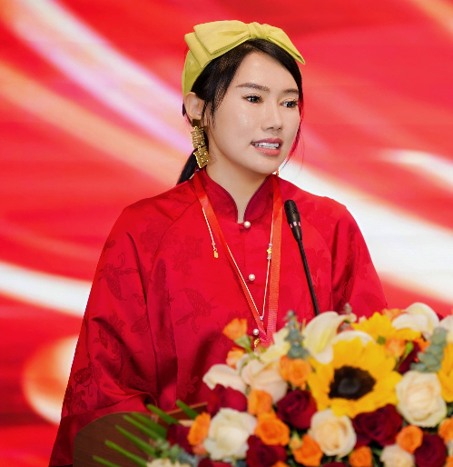 张环环 张环环