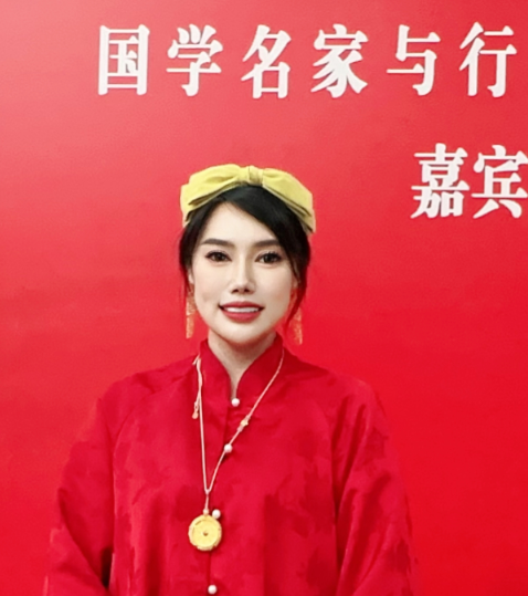 张环环 张环环