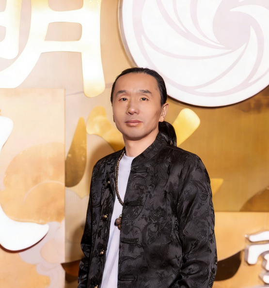 闫胜然 闫胜然